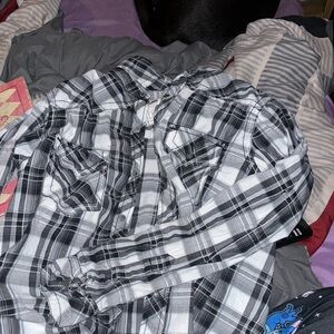 Bke slim fit button up. Size medium.